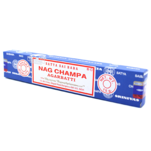Wierook, nag Champa, een heerlijke geur!