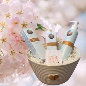 My heart to yours - Luxe huidverzorging Geschenkset in gouden hart schaal