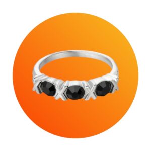 Roestvrijstalen ring met zirkoonstenen in XOXOXO-design.