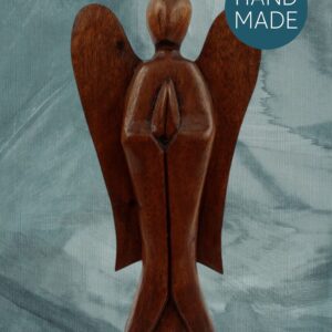 Mooie engel, handgemaakt uit hout 20 cm